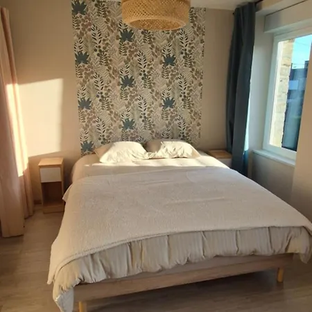 Maison Renovee Avec Stationnement Privatif 瑟堡