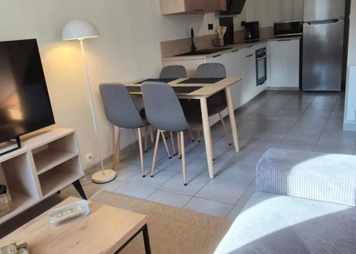 度假居 Maison Renovee Avec Stationnement Privatif *