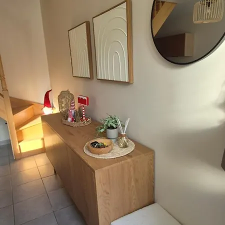 Сasa de vacaciones Maison Rénovée Avec Stationnement Privatif *