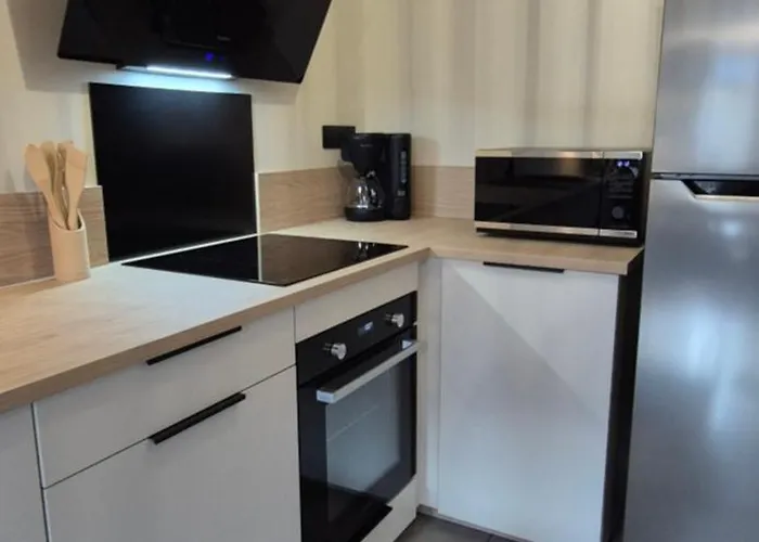 Maison Rénovée Avec Stationnement Privatif * Cherbourg-en-Cotentin